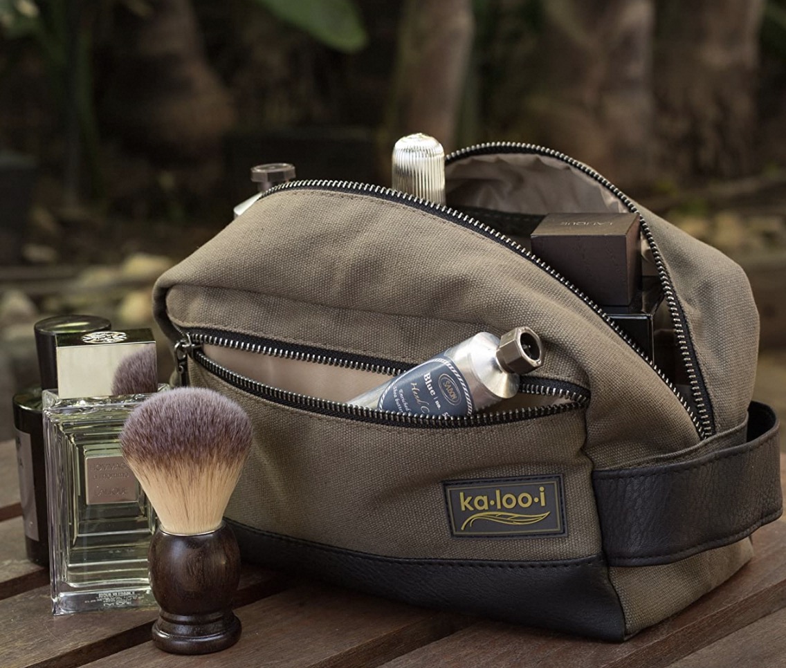 toiletry bags for men