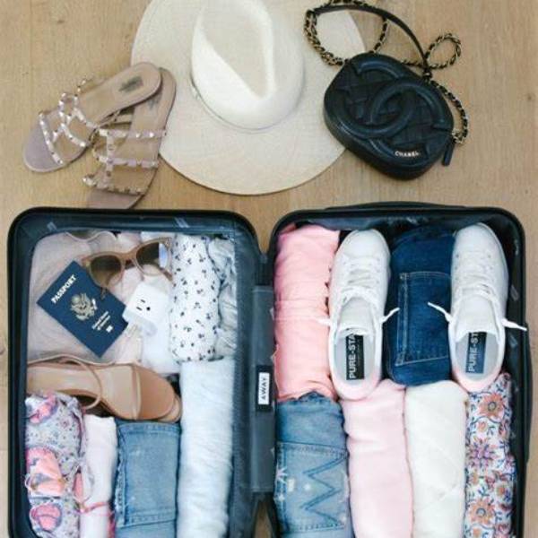 1 week packing list carry-on