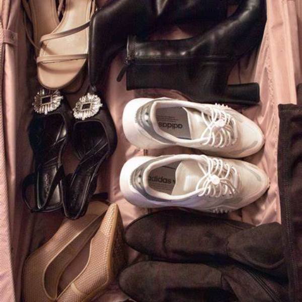 how to pack shoes in suitcase