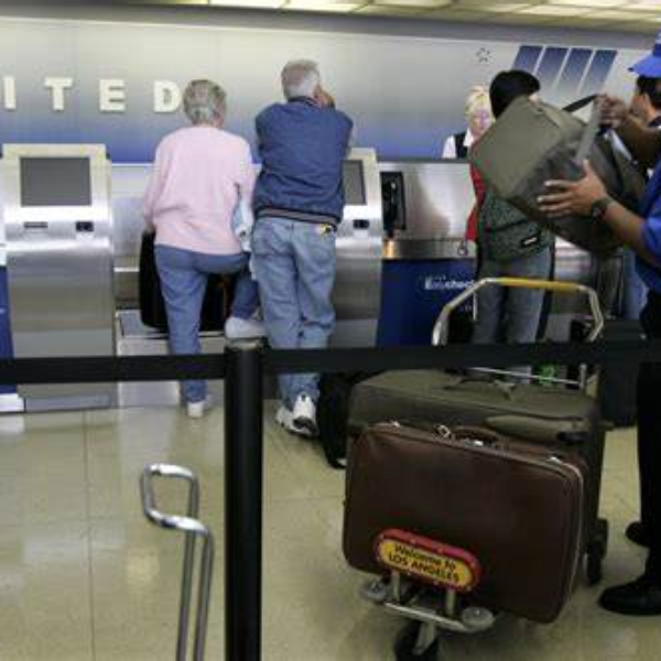 united airline carry on weight